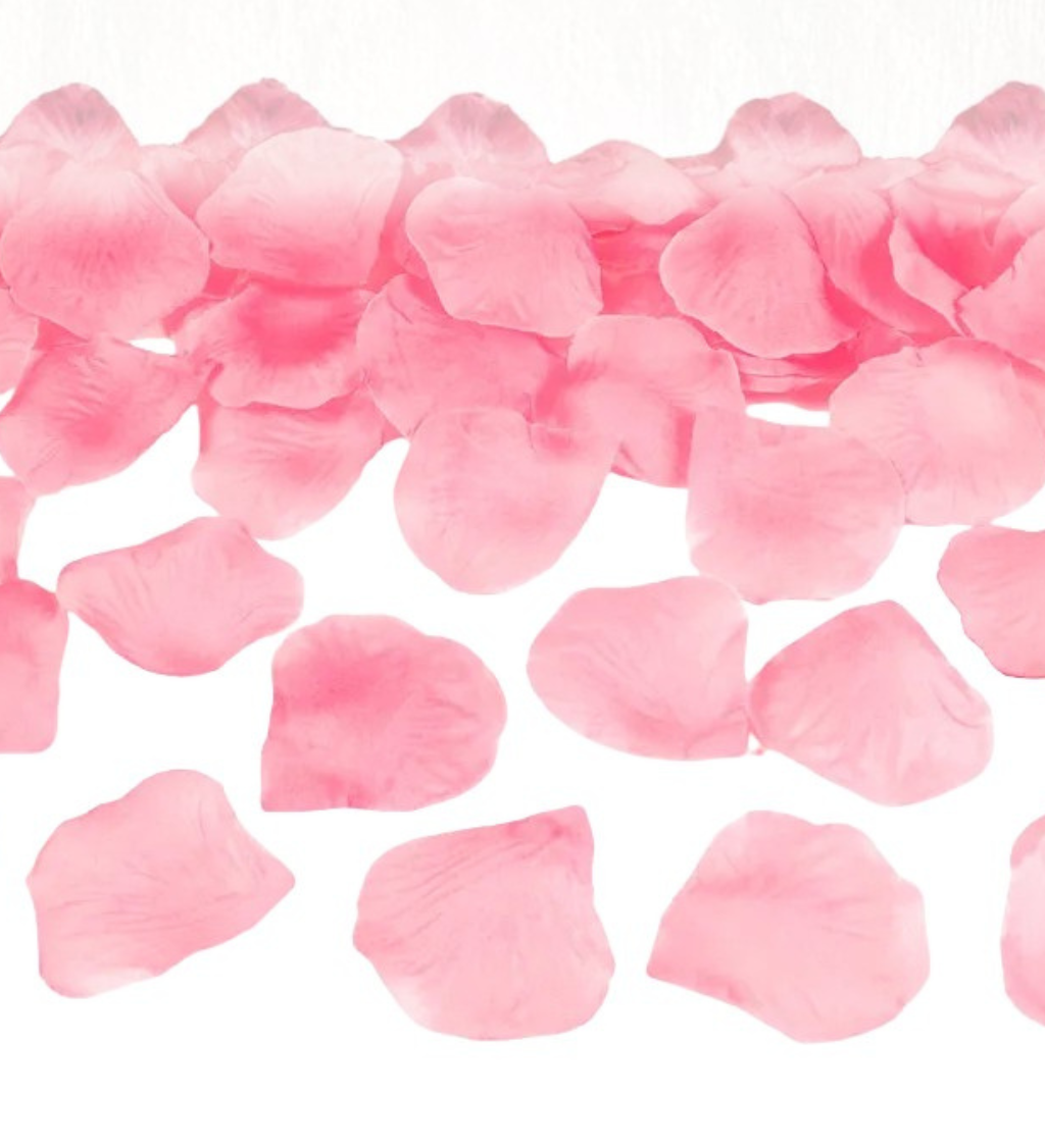 Okvětní lístky světle růžové