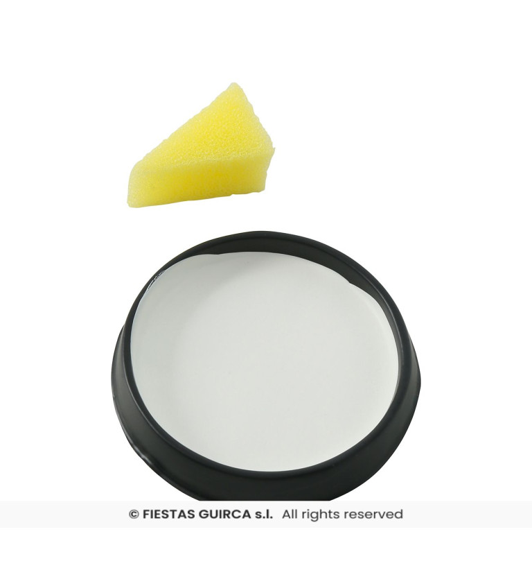 Make-up s houbičkou – bílá barva