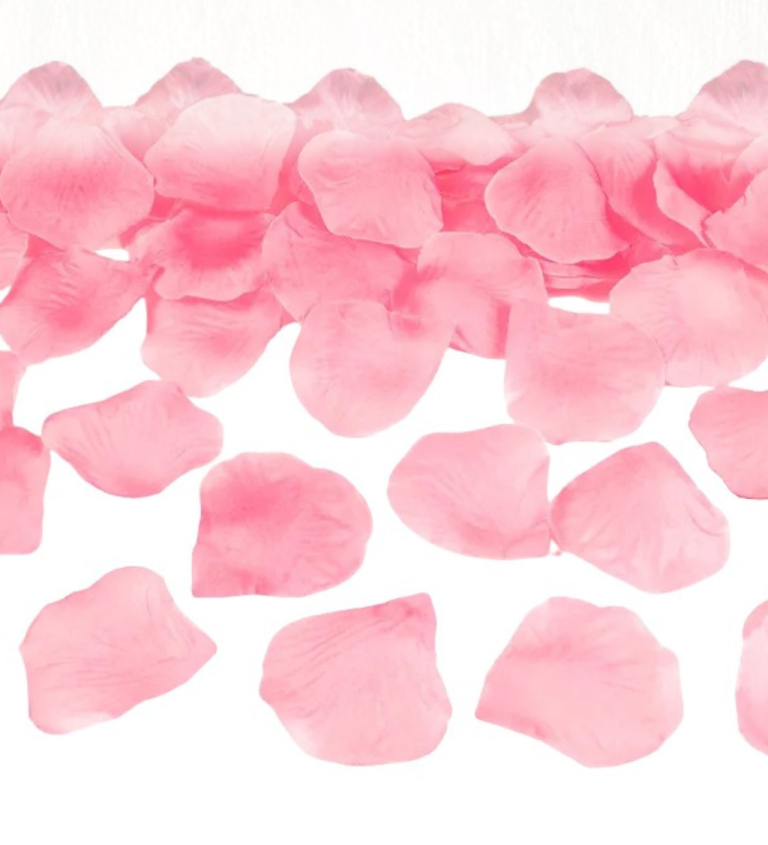 Okvětní lístky světle růžové